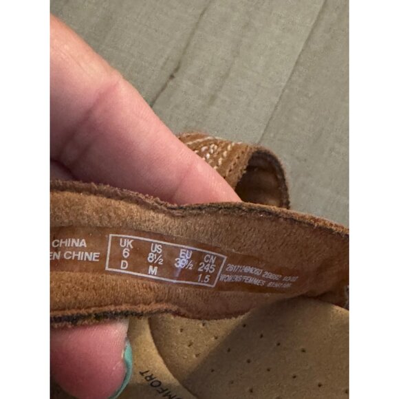 Clarks  Laurieann Ayla Tan Leather Adjustable Strap Sandals Size 8.5 - Picture 7 of 8